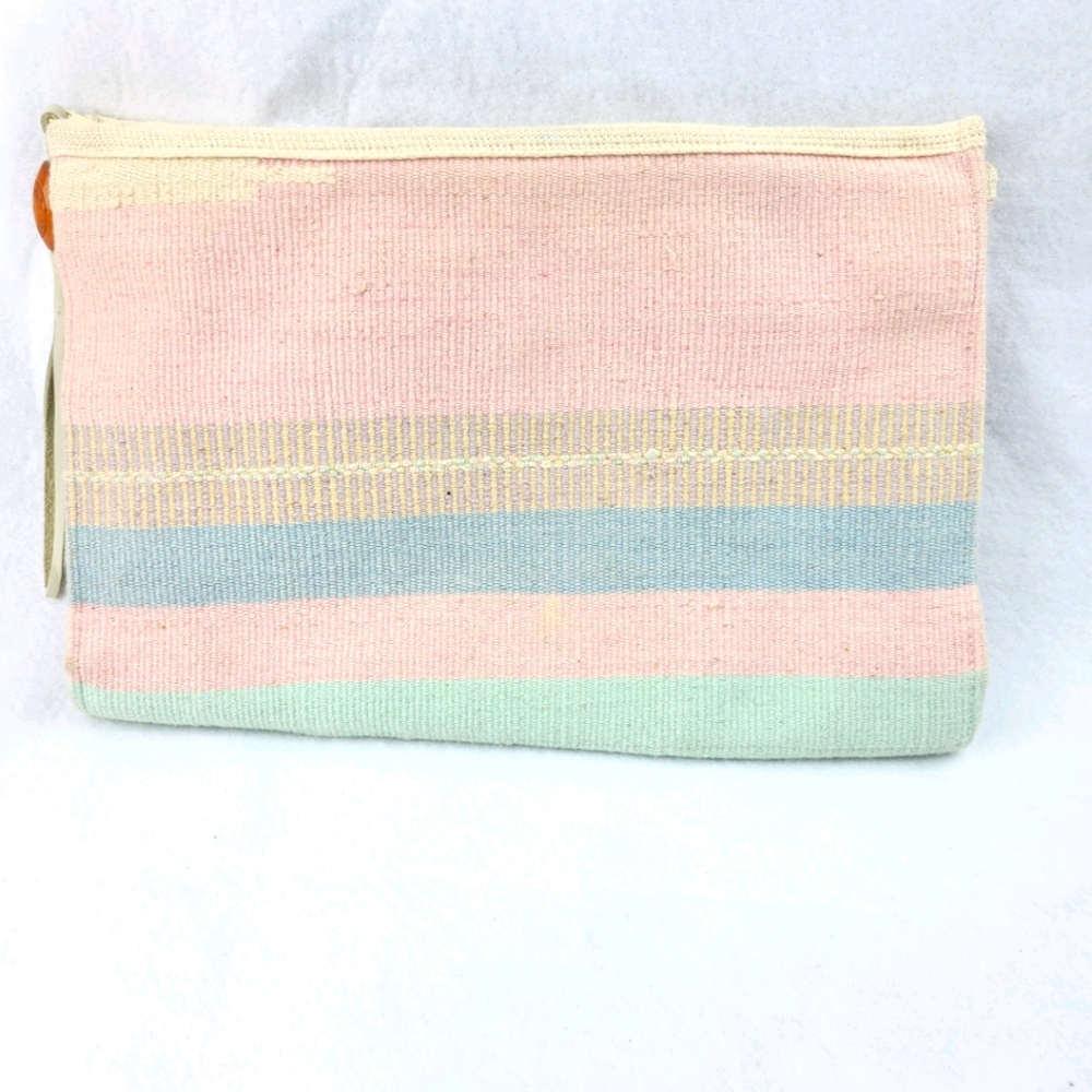 Carpetbags of America Clutch